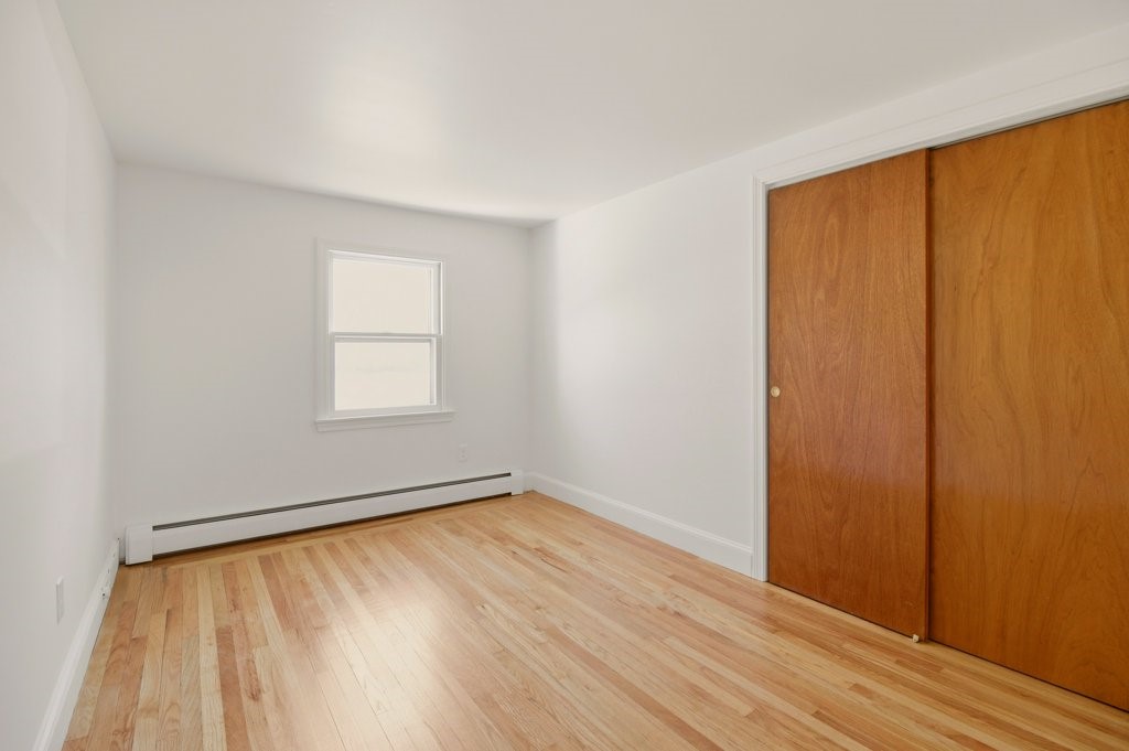 55 Mixter Street Middletown, RI 02842 - Photo 21 of 50