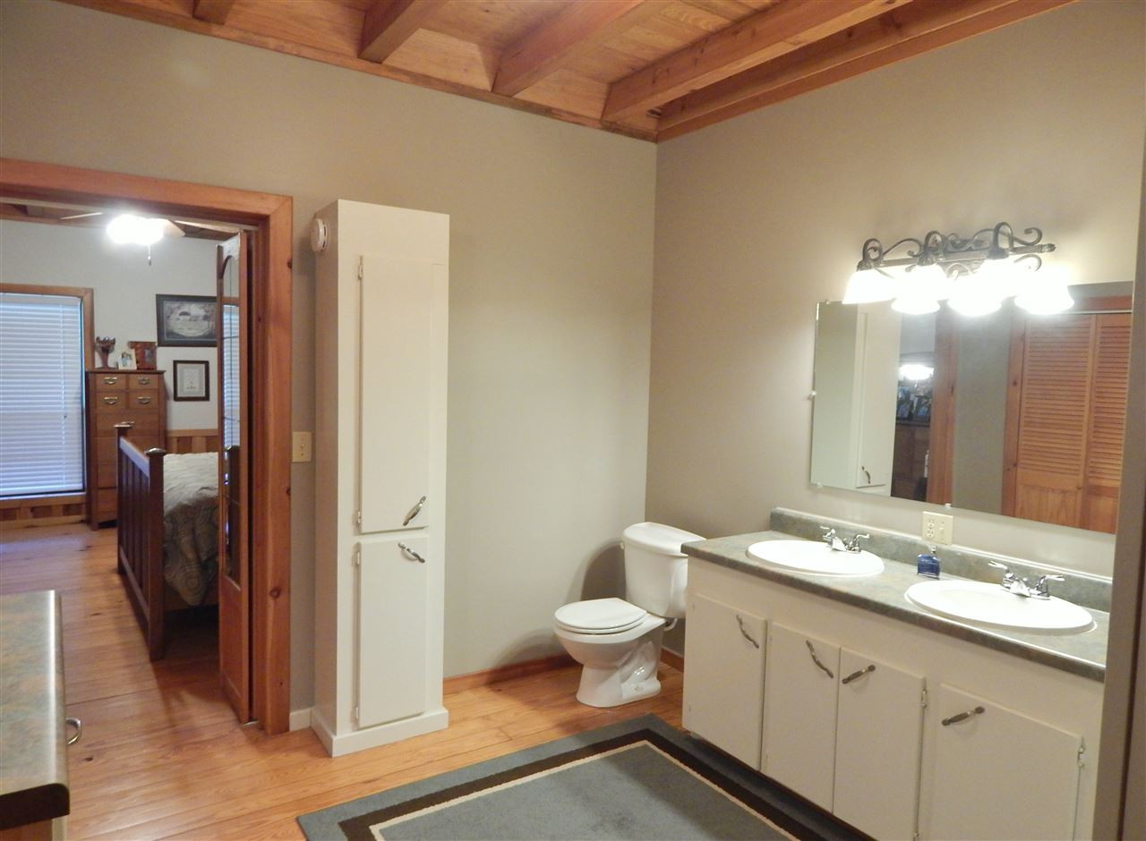 2990 Scarborough Road Carthage, MS 39051 - Photo 21 of 46 Master Bathroom