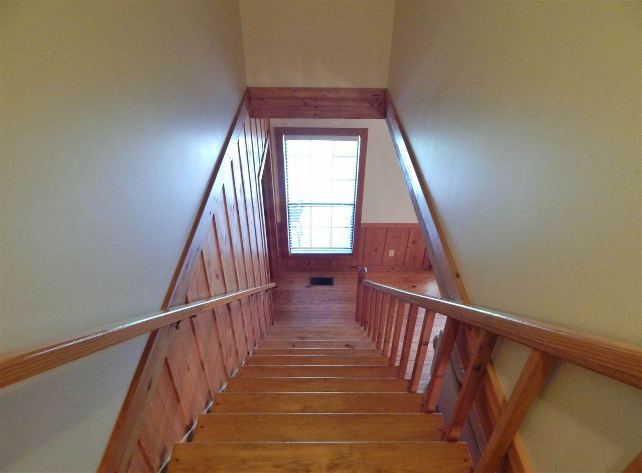 2990 Scarborough Road Carthage, MS 39051 - Photo 22 of 46 Let's go upstairs