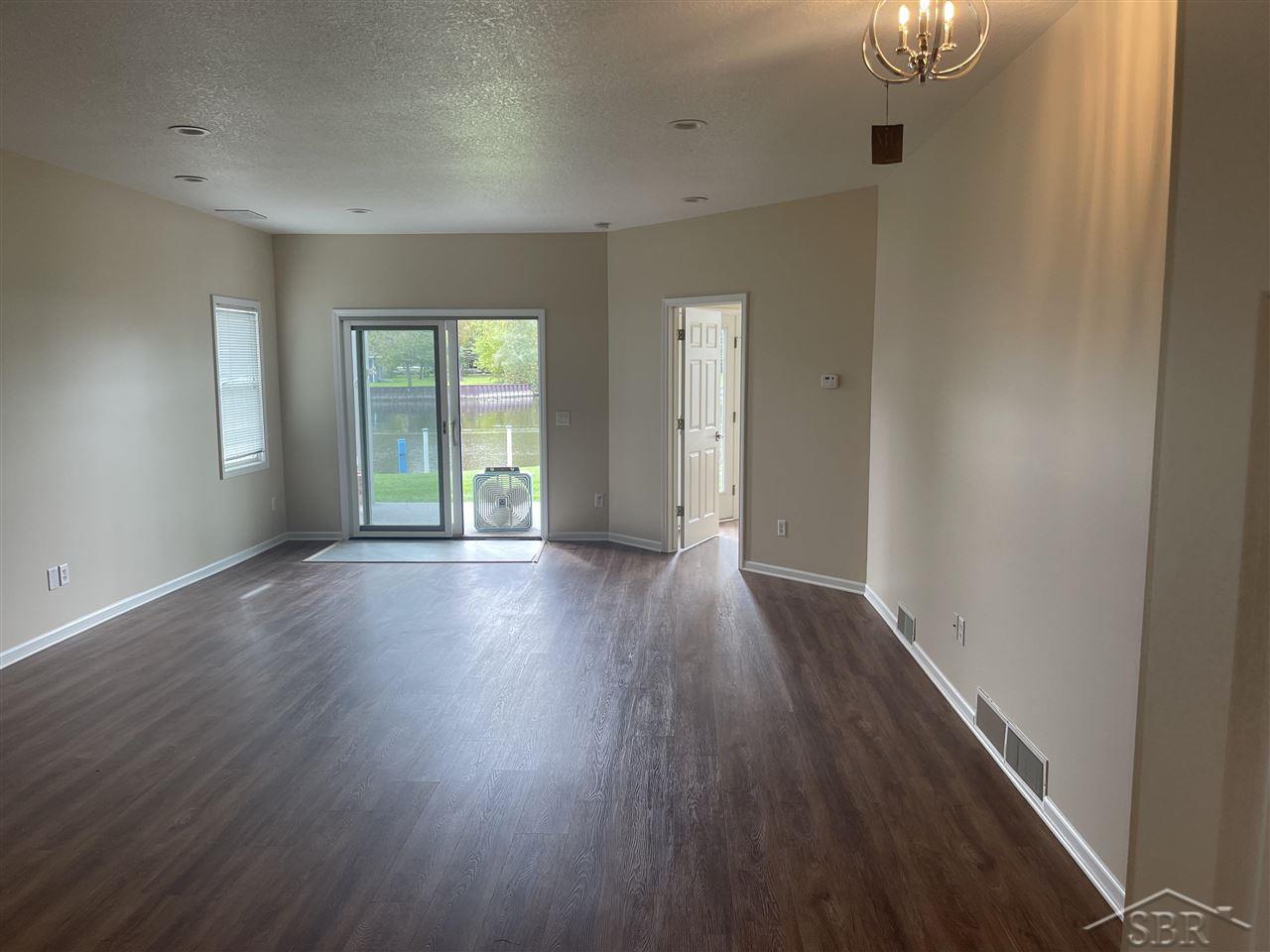 543 River Road Bay City, MI 48706 - Photo 11 of 28 50058147-10.JPG