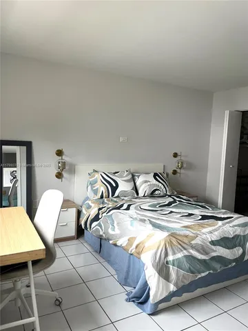 $2,300 | 6801 Harding Avenue, Unit 323, Miami Beach, FL 33141