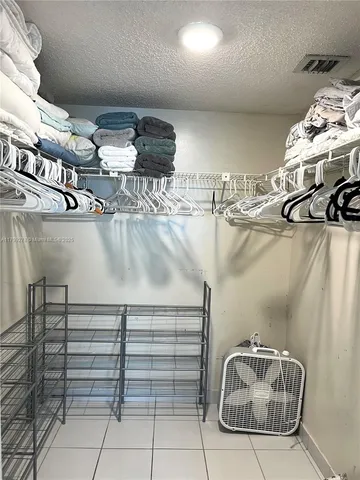 $2,300 | 6801 Harding Avenue, Unit 323, Miami Beach, FL 33141