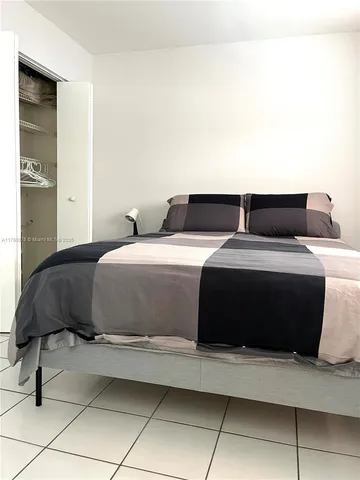 $2,300 | 6801 Harding Avenue, Unit 323, Miami Beach, FL 33141