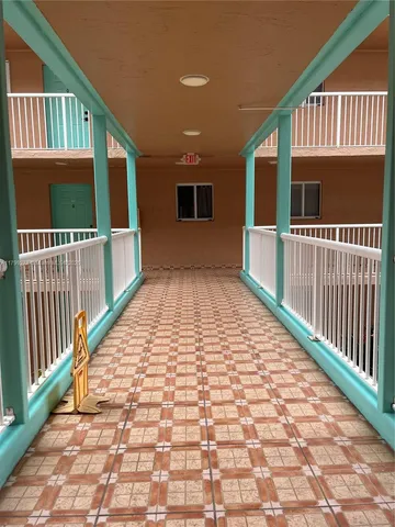 $2,300 | 6801 Harding Avenue, Unit 323, Miami Beach, FL 33141