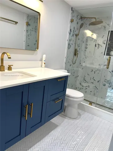 $2,300 | 6801 Harding Avenue, Unit 323, Miami Beach, FL 33141