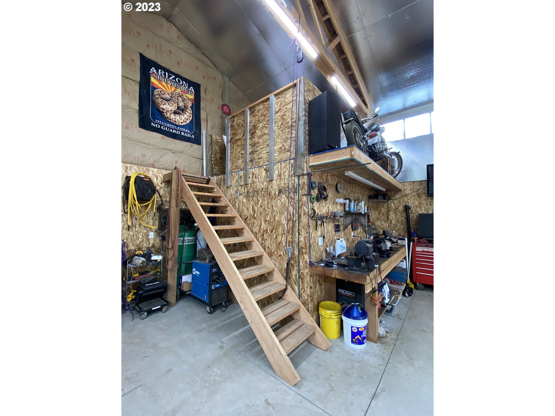 227 Locust Lane Goldendale, WA 98620 - Photo 36 of 48 a view of stairs