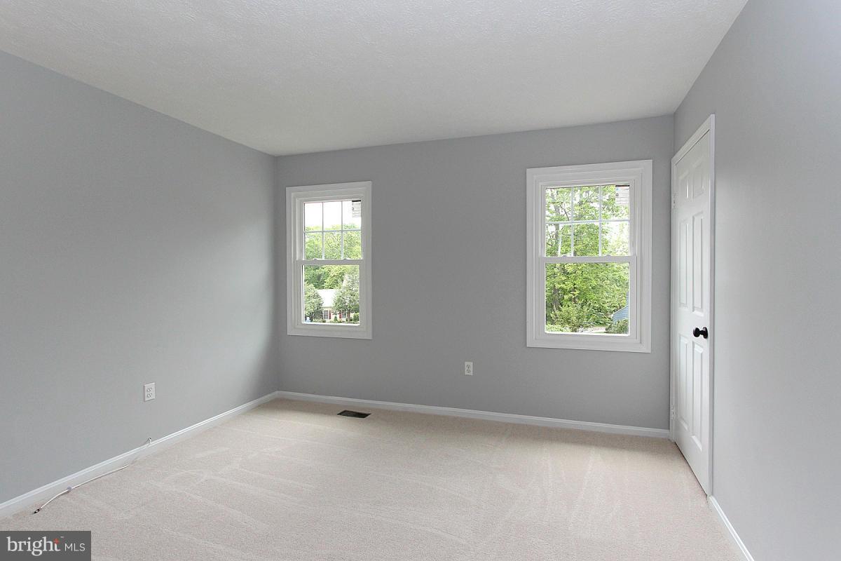 11400 Tanbark Drive Reston, VA 20191 - Photo 19 of 30 Bedroom