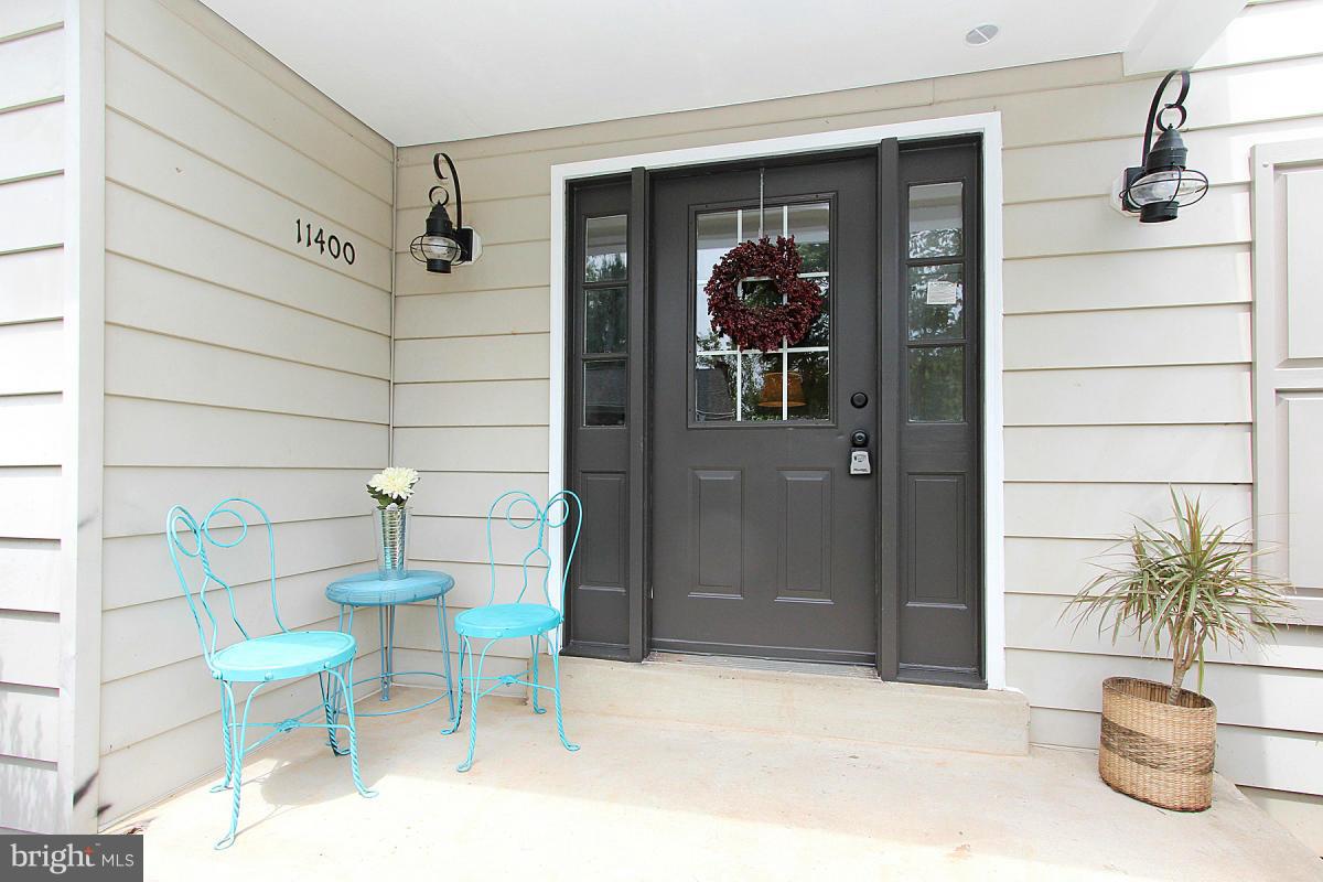 11400 Tanbark Drive Reston, VA 20191 - Photo 26 of 30 Exterior (Front)