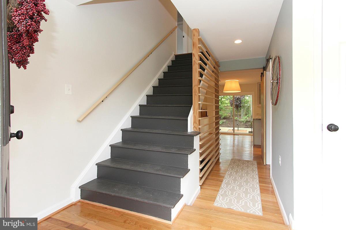 11400 Tanbark Drive Reston, VA 20191 - Photo 5 of 30 Interior (General)