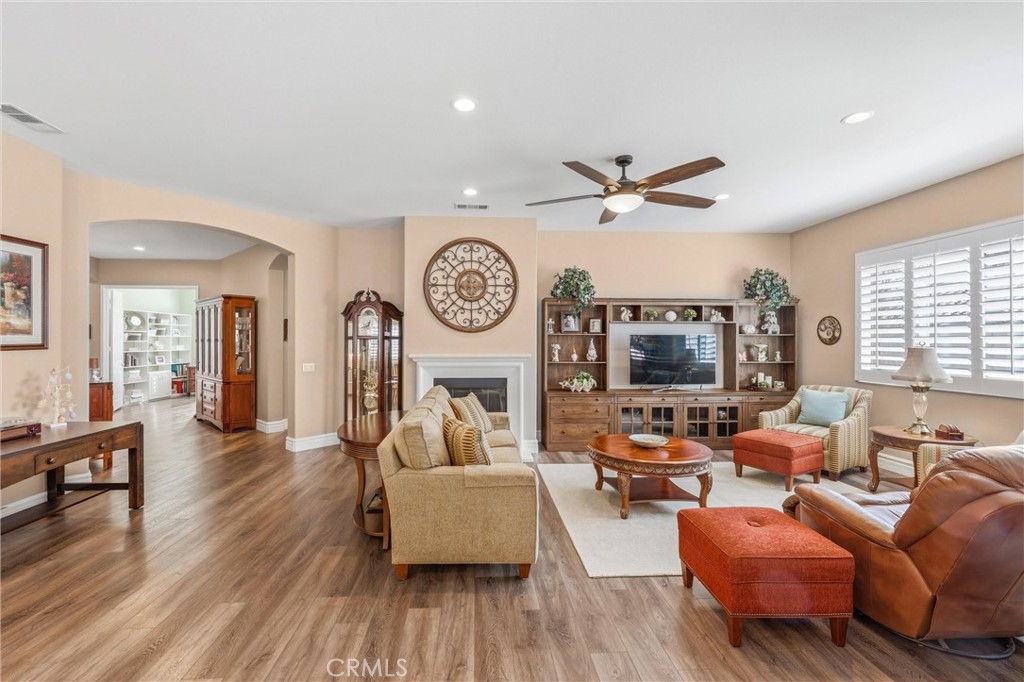 973 Ironwood Road Beaumont, CA 92223 - Photo 10 of 54