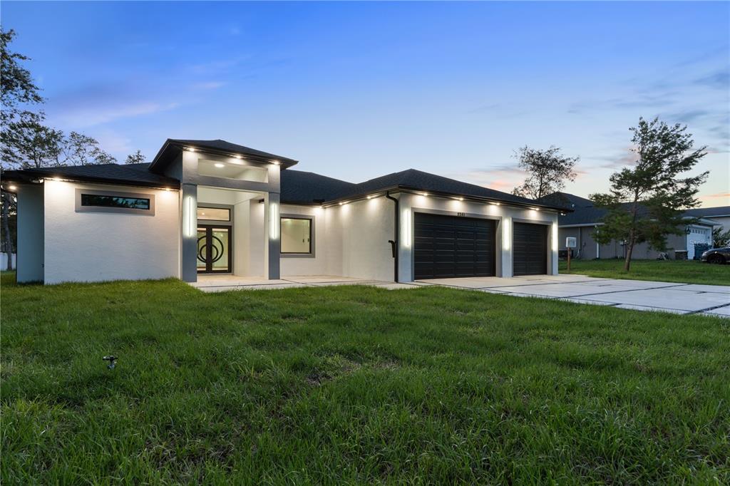 9201 Nightingale Road Weeki Wachee, FL 34613 - Photo 2 of 70