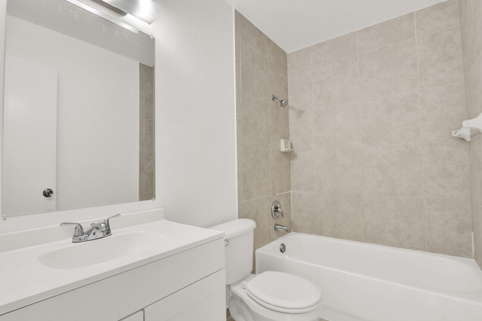 152 Wandering Trail Jupiter, FL 33458 - Photo 18 of 31 18_Image_19_mls