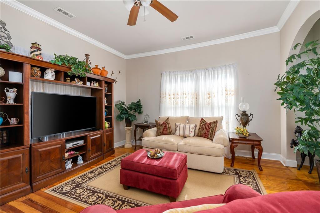 216 Riley Street Anderson, SC 29624 - Photo 4 of 47