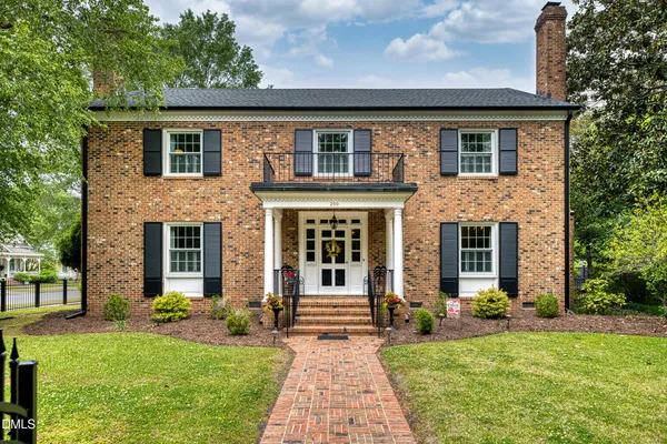 $499,900 | 200 East Park Avenue, Tarboro, NC 27886