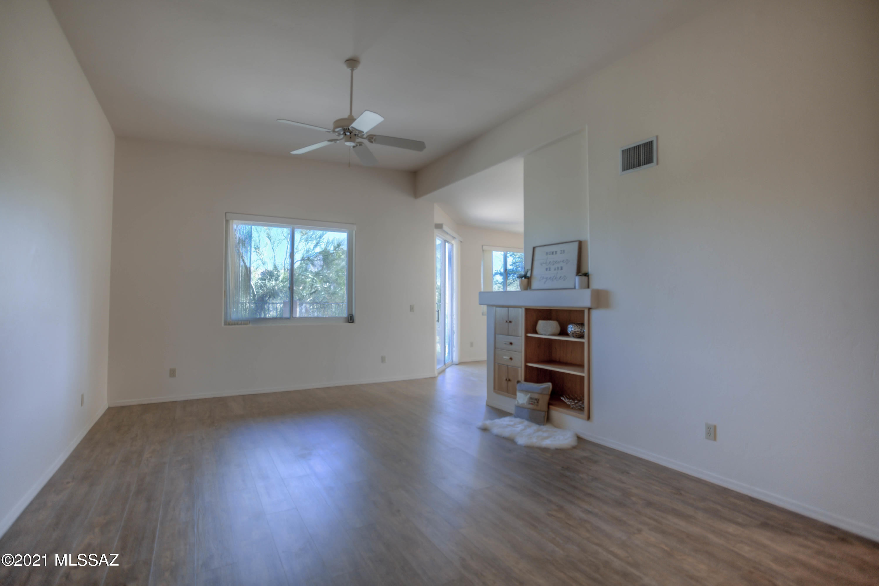 301 East Shadow Bluff Place Tucson, AZ 85704 - Photo 8 of 40