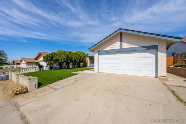 $3,700 | 3482 Alonquin Way, San Diego, CA 92154