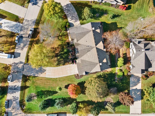 $595,000 | 18710 Follett Drive, Brookfield, WI 53045