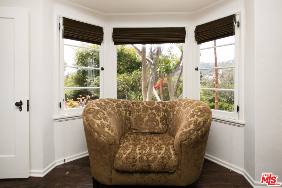 6726 Milner Road Los Angeles, CA 90068 - Photo 21 of 40 Gallery Image 21
