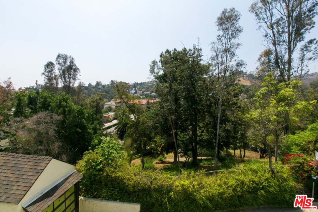 6726 Milner Road Los Angeles, CA 90068 - Photo 33 of 40 Gallery Image 33