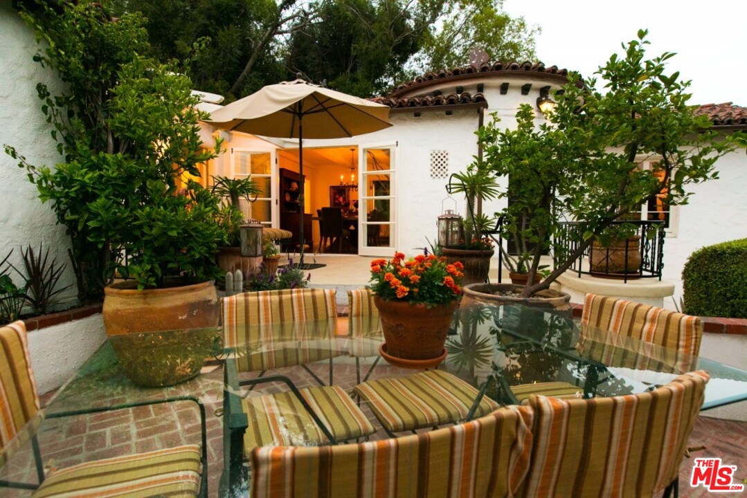 6726 Milner Road Los Angeles, CA 90068 - Photo 36 of 40 Gallery Image 36