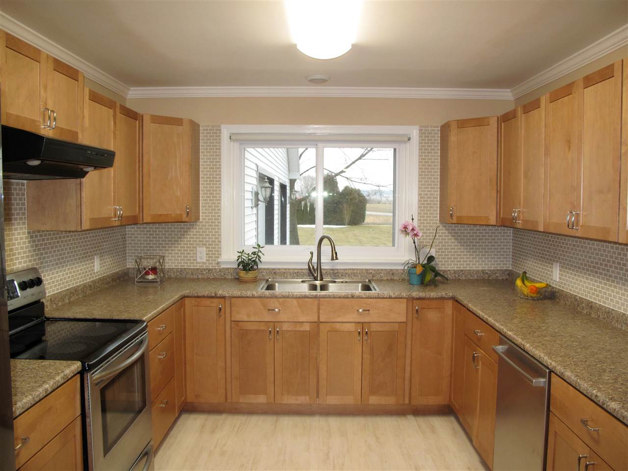 178 Basin Harbor Road Ferrisburgh, VT 05491 - Photo 2 of 12