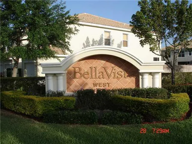 $2,700 | 9759 Lago Drive, Boynton Beach, FL 33472