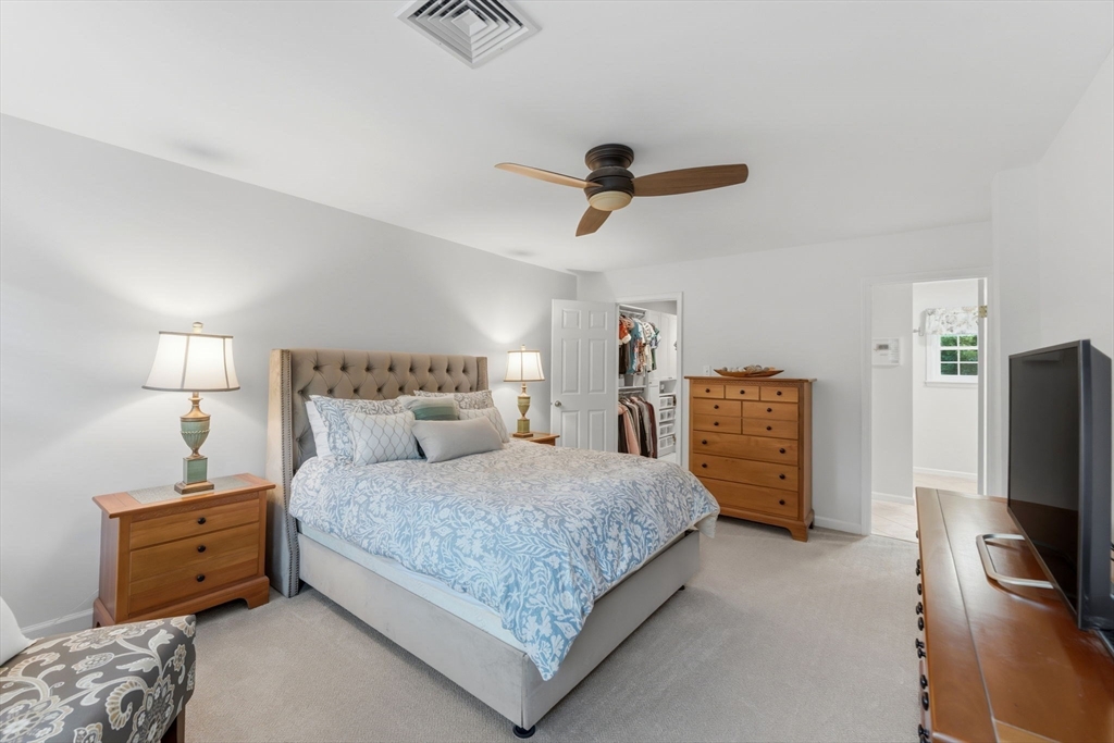 19 Old Farm Road Douglas, MA 01516 - Photo 25 of 42