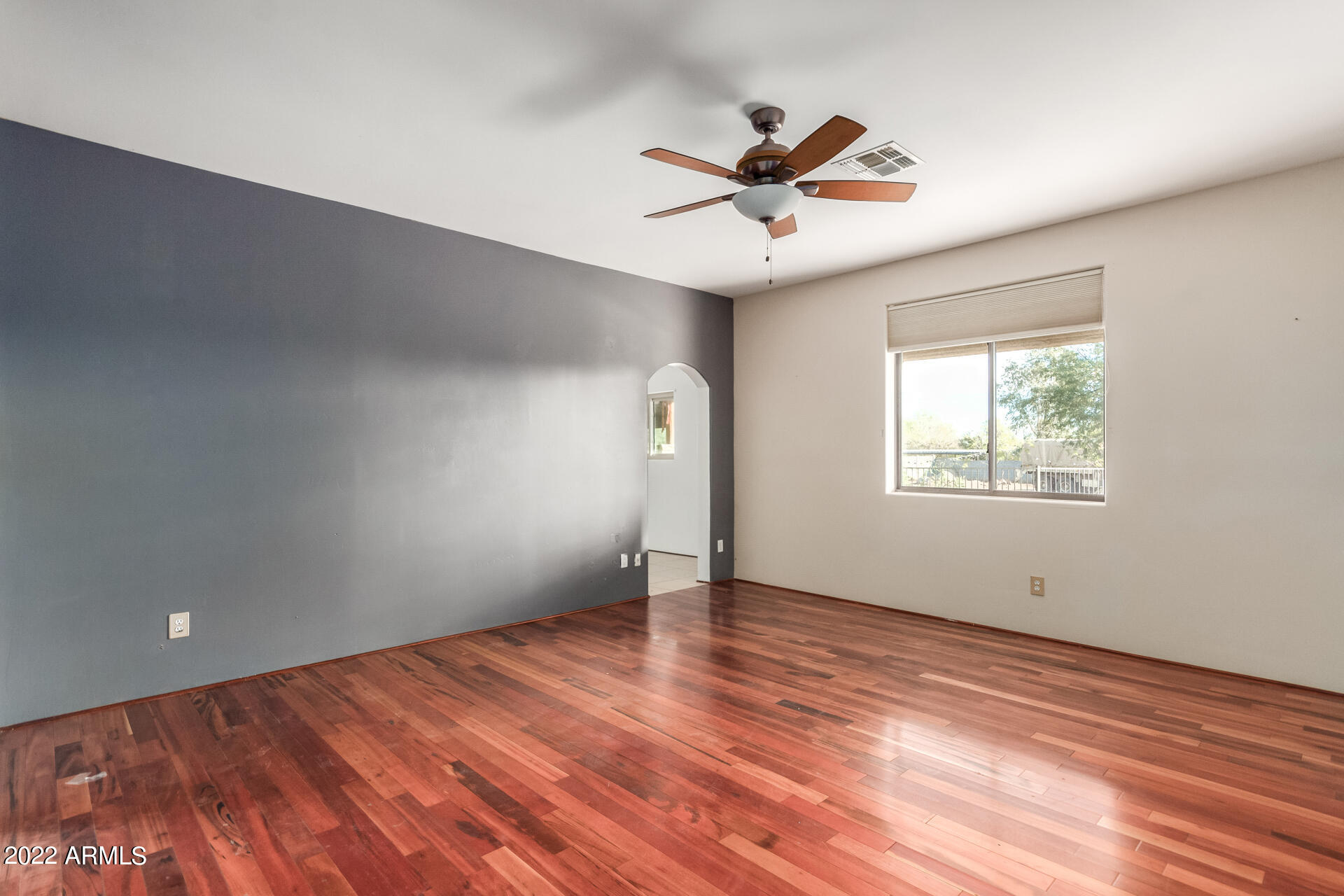 411 West Irvine Road Phoenix, AZ 85086 - Photo 17 of 41 30 - Irvine