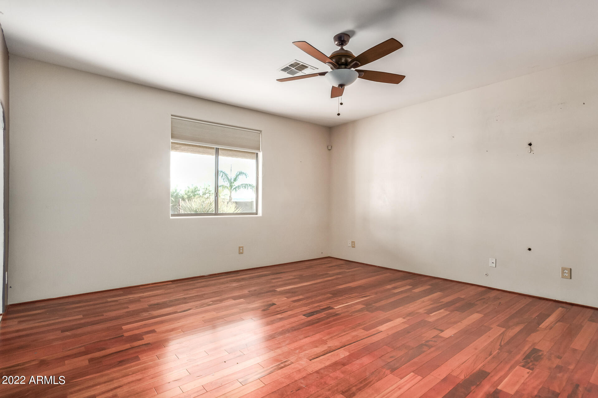 411 West Irvine Road Phoenix, AZ 85086 - Photo 19 of 41 33 - Irvine
