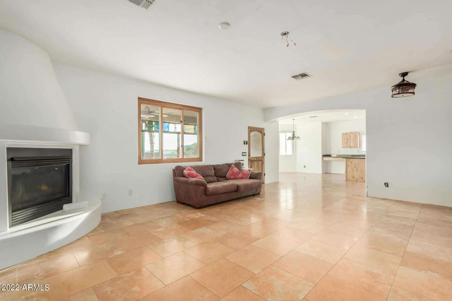 411 West Irvine Road Phoenix, AZ 85086 - Photo 7 of 41 19 - Irvine