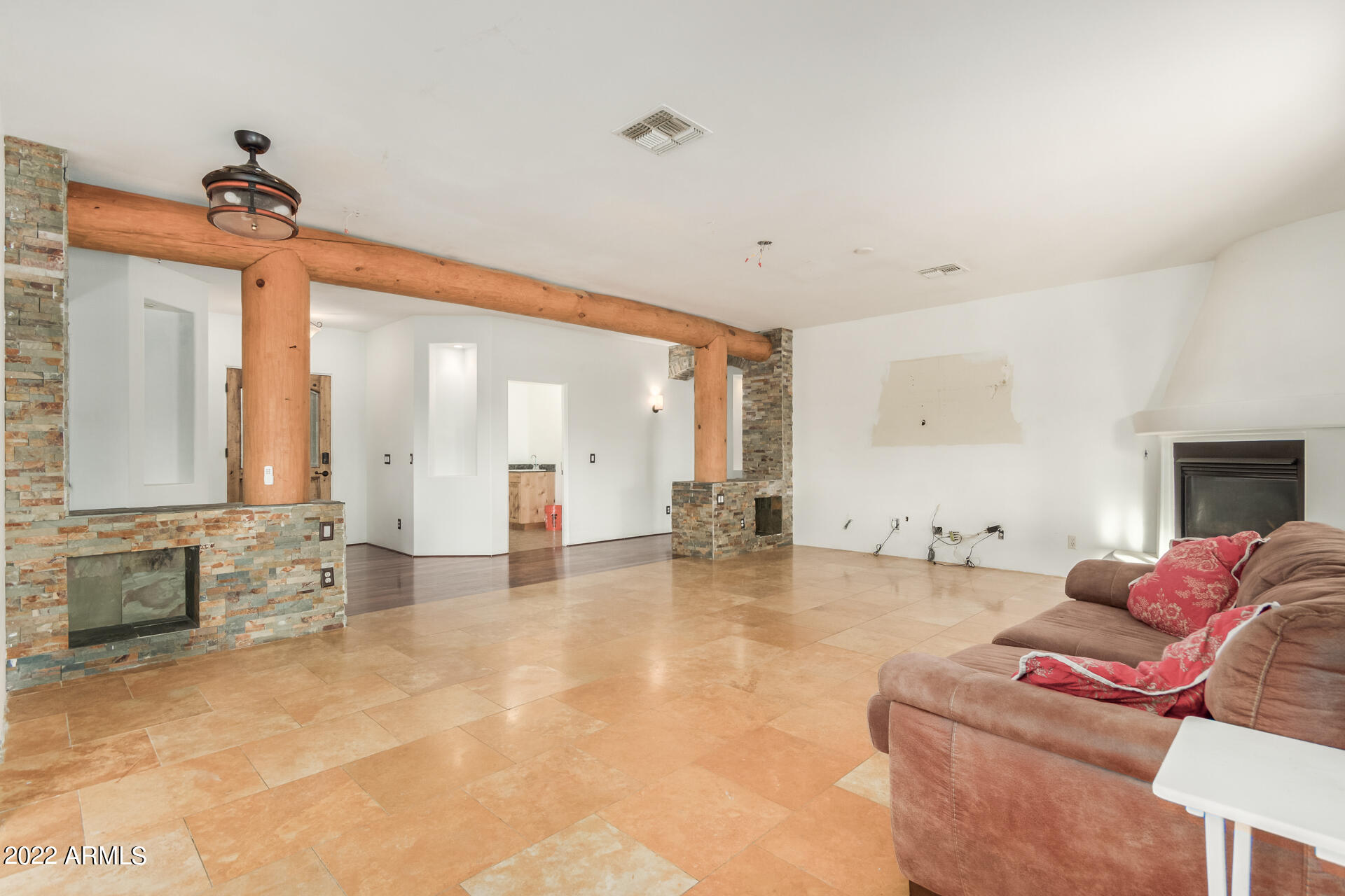 411 West Irvine Road Phoenix, AZ 85086 - Photo 8 of 41 20 - Irvine
