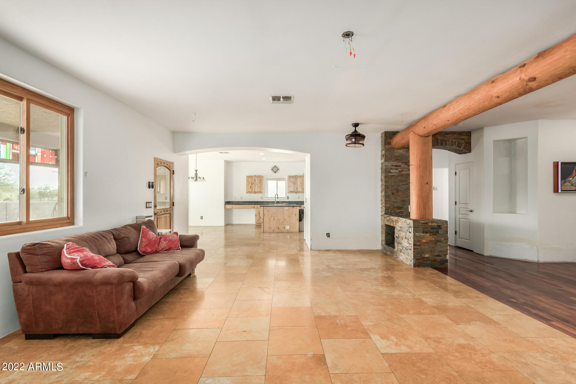 411 West Irvine Road Phoenix, AZ 85086 - Photo 9 of 41 21 - Irvine