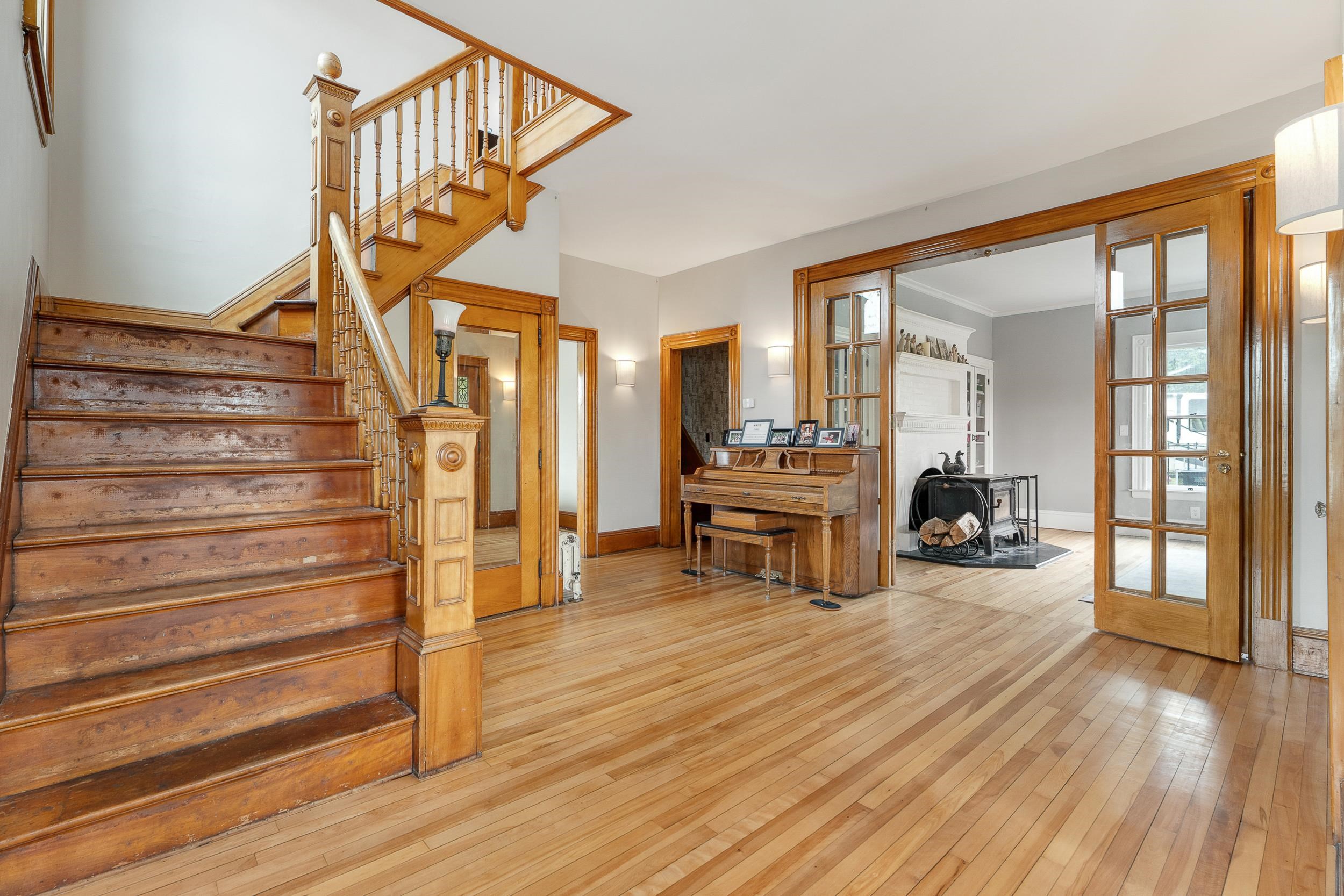 102 Orange Street Barre, VT 05641 - Photo 9 of 60