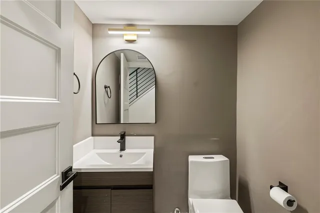 a view of livingroom with washer and dryer