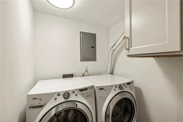 a view of a backyard with pathway