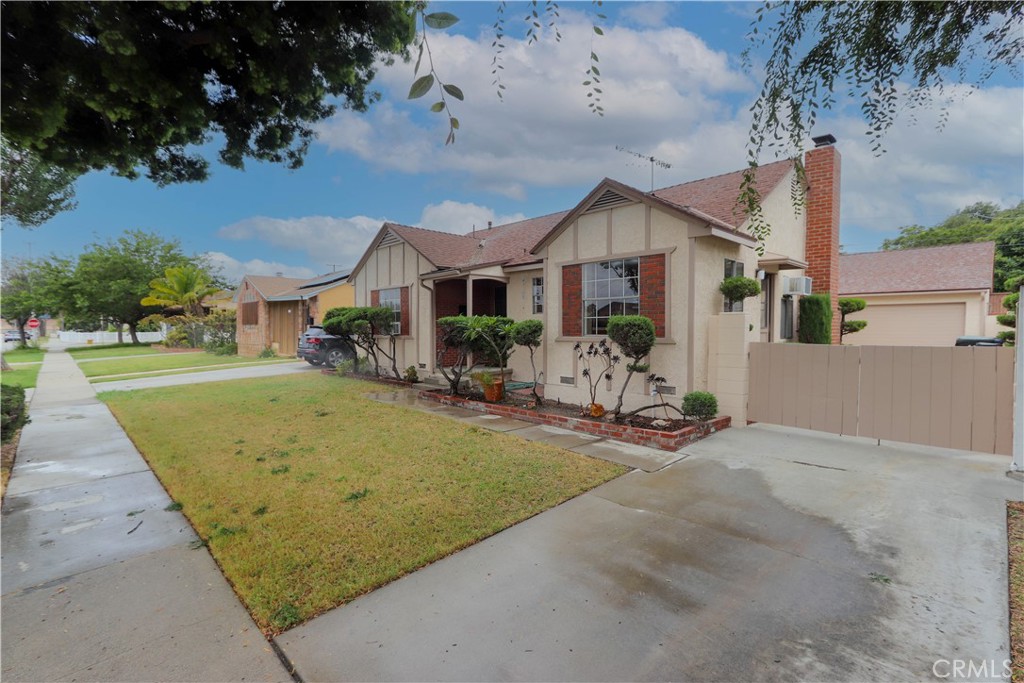 10817 Leffingwell Road Norwalk, CA 90650 - Photo 2 of 27