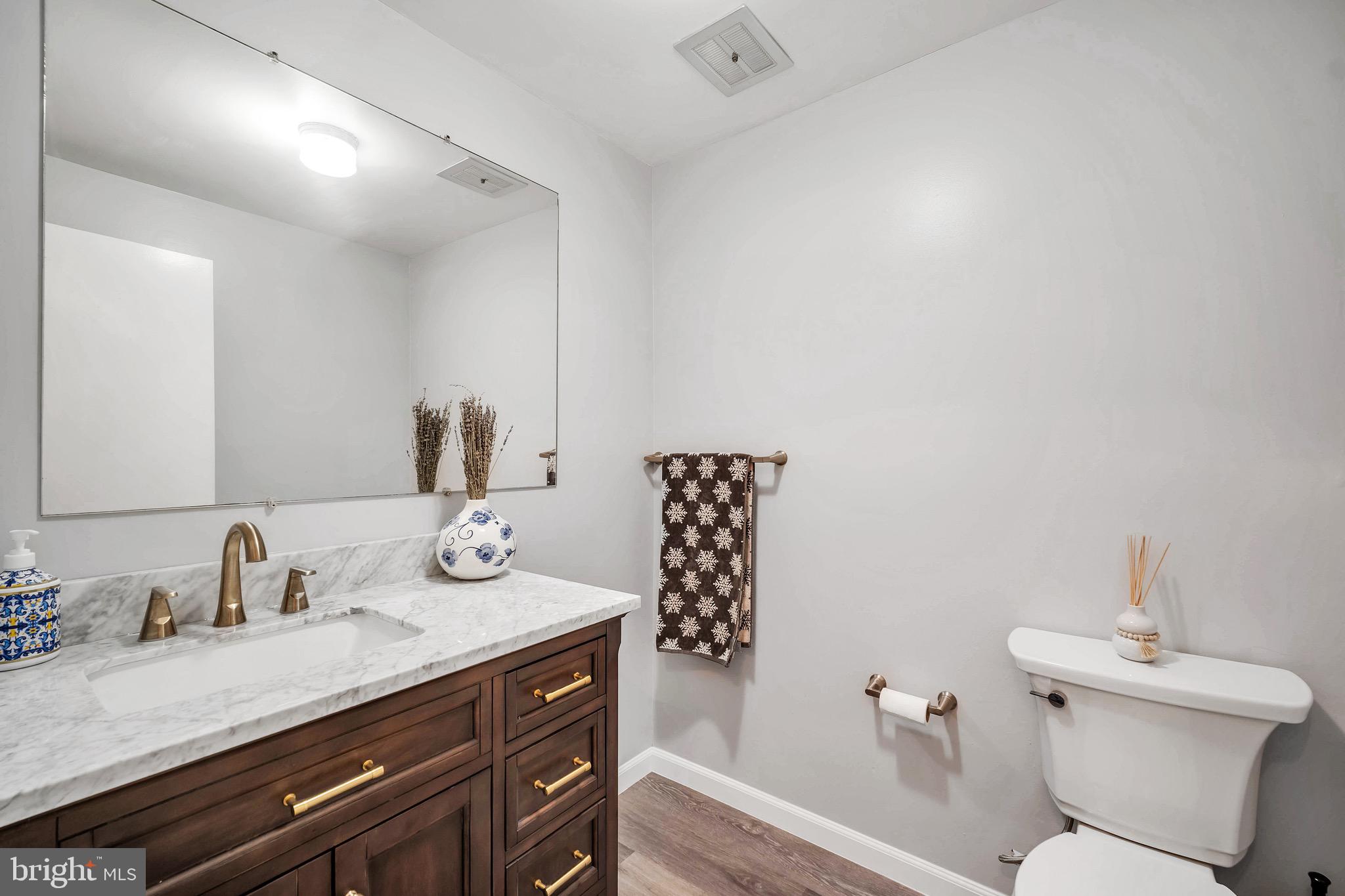 1100 Surrey Road Philadelphia, PA 19115 - Photo 14 of 33