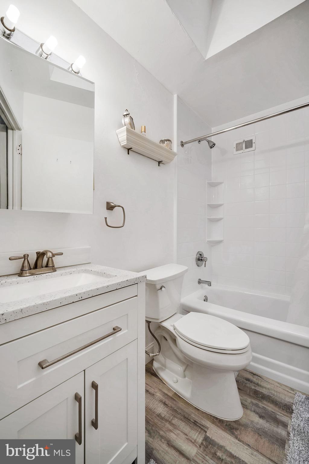 1100 Surrey Road Philadelphia, PA 19115 - Photo 20 of 33