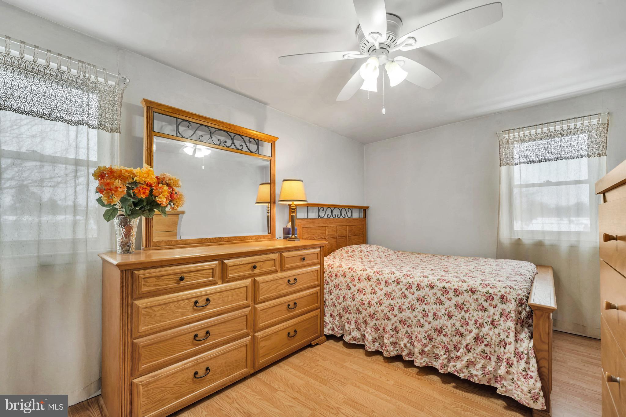 1100 Surrey Road Philadelphia, PA 19115 - Photo 23 of 33