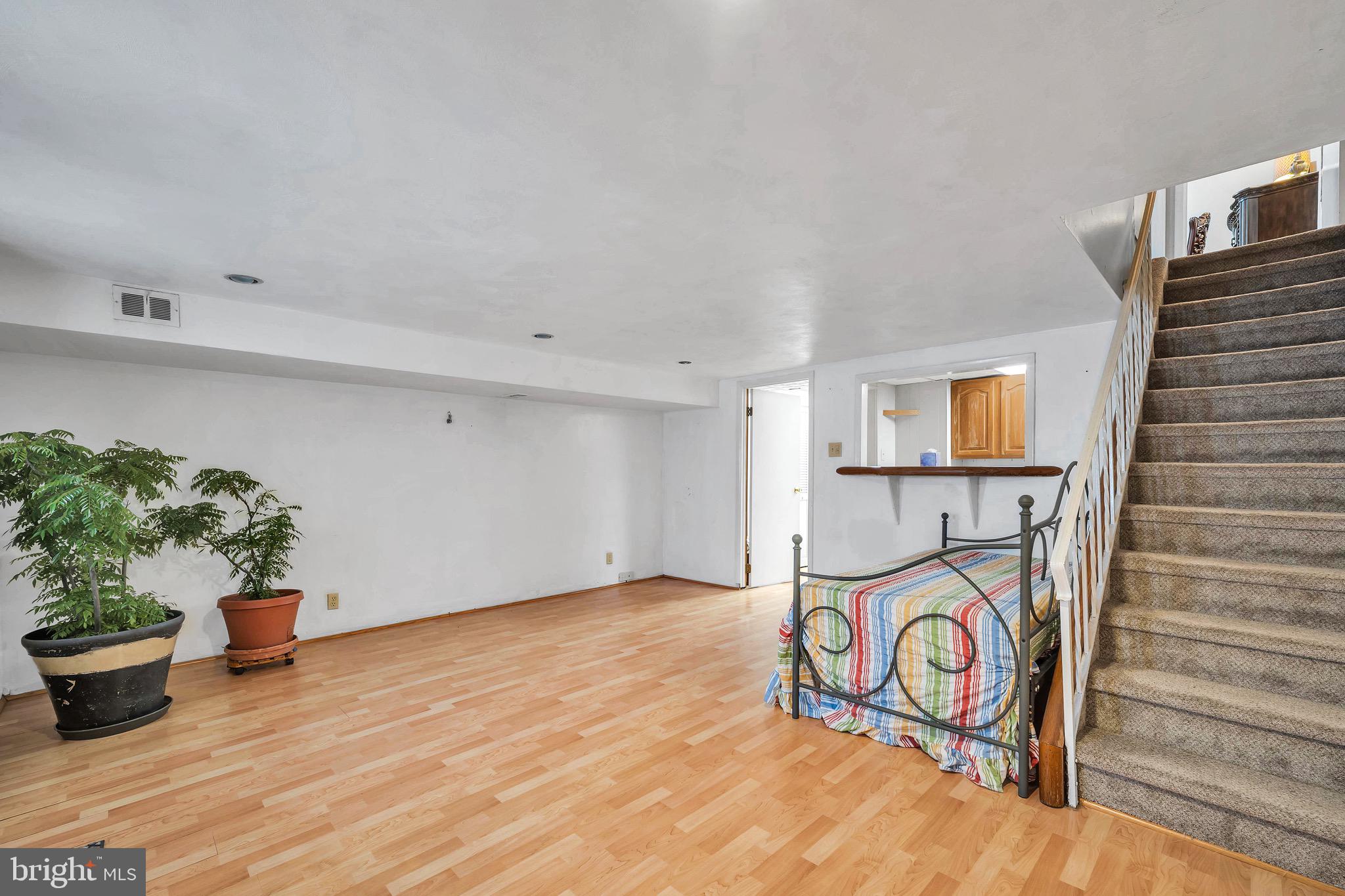 1100 Surrey Road Philadelphia, PA 19115 - Photo 25 of 33