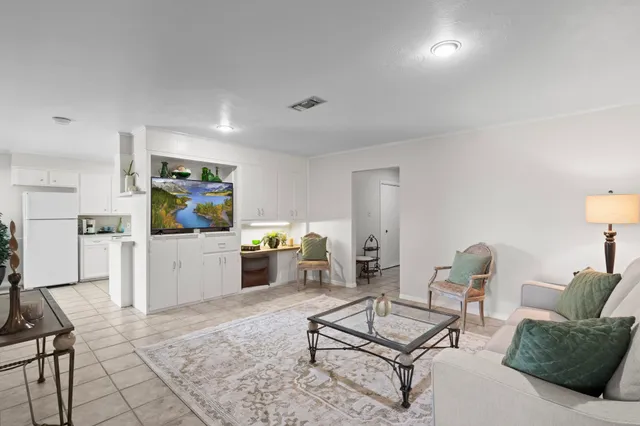 $399,000 | 18053 Highway 105, Sour Lake, TX 77659