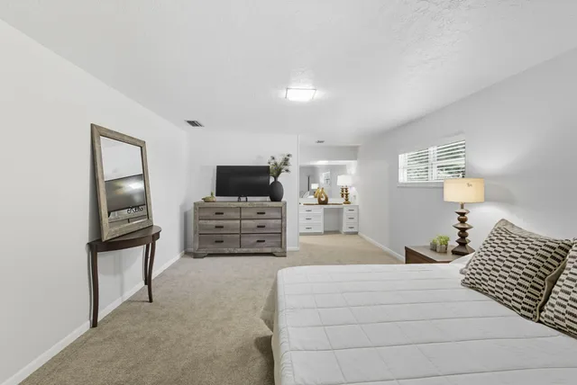 $399,000 | 18053 Highway 105, Sour Lake, TX 77659