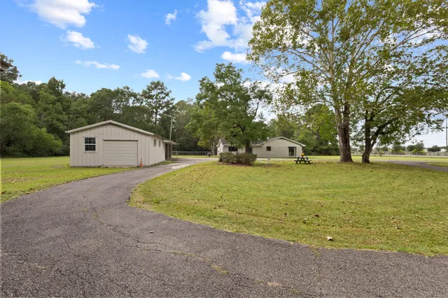 $399,000 | 18053 Highway 105, Sour Lake, TX 77659