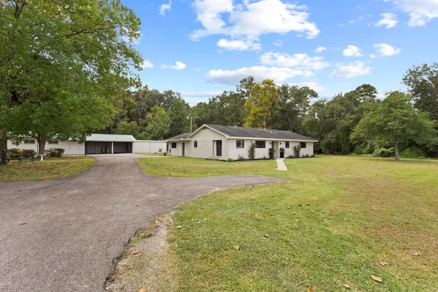 $399,000 | 18053 Highway 105, Sour Lake, TX 77659