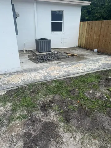 a view of a storage & utility room