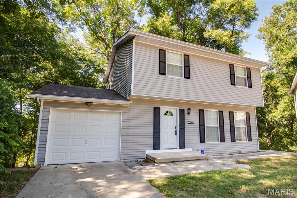 4442 Delta Queen Lane Godfrey, IL 62035 - Photo 2 of 37