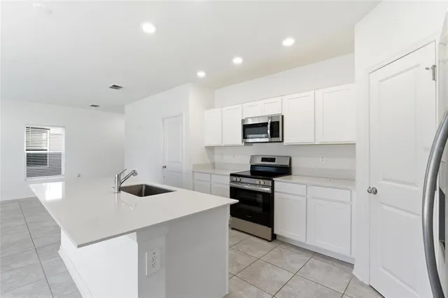 $2,100 | 1195 Tyler Loop, Lake Wales, FL 33859