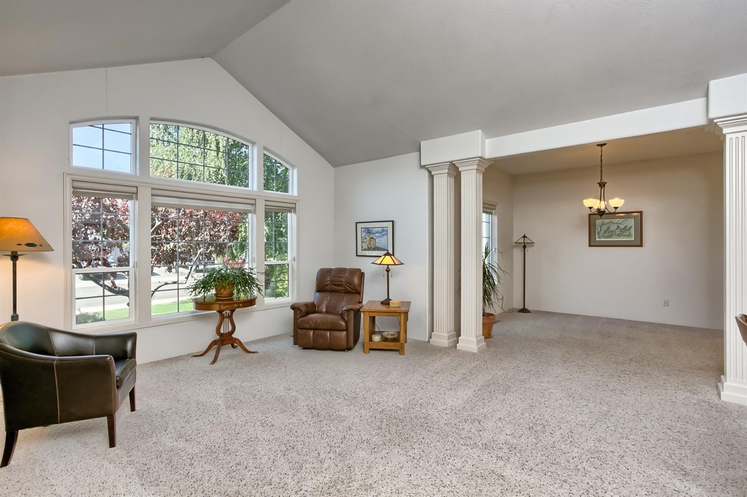 672 Ridgeway Avenue Central Point, OR 97502 - Photo 6 of 35 Additional Photo
