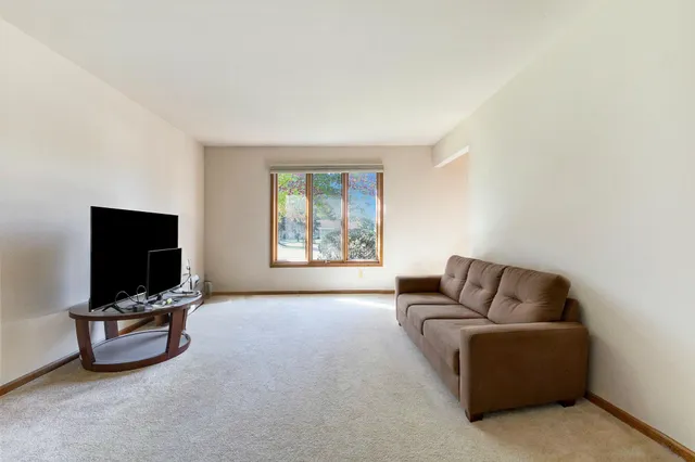 $236,000 | 2850 Valley Spring Drive, Caledonia, MI 49316