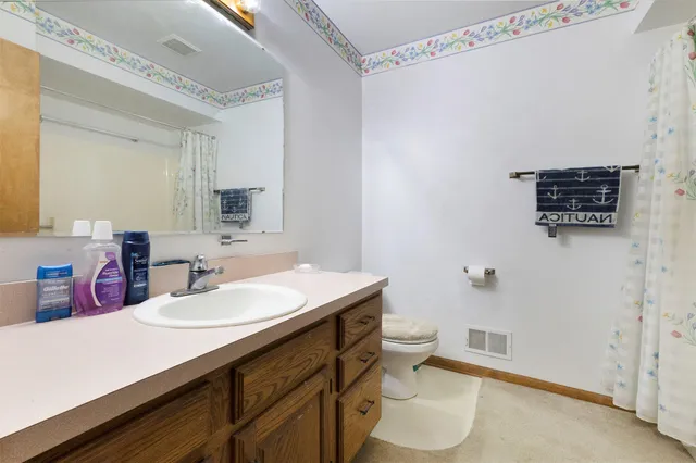 $236,000 | 2850 Valley Spring Drive, Caledonia, MI 49316